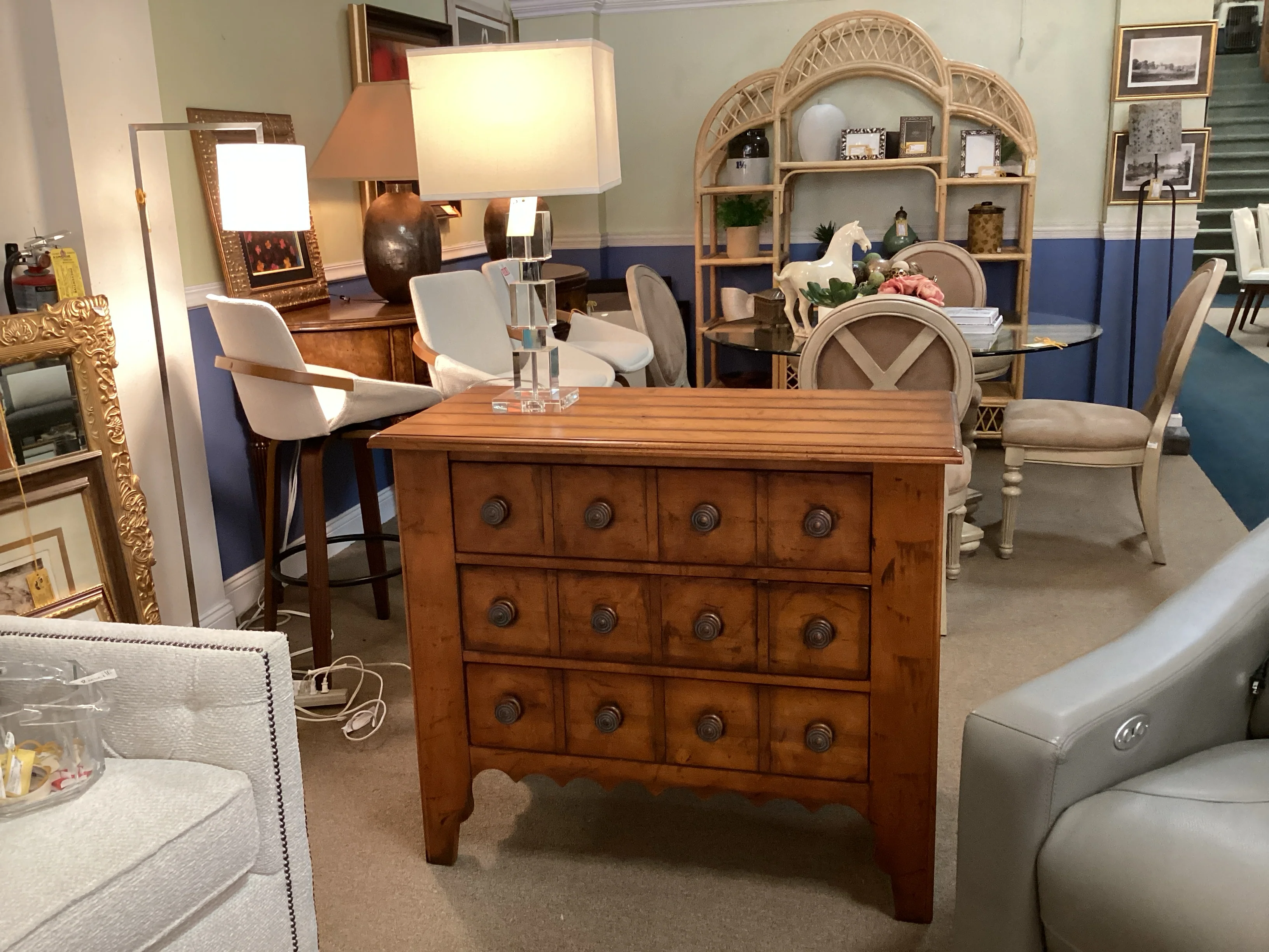 Century Three Drawer Chest - Image 2