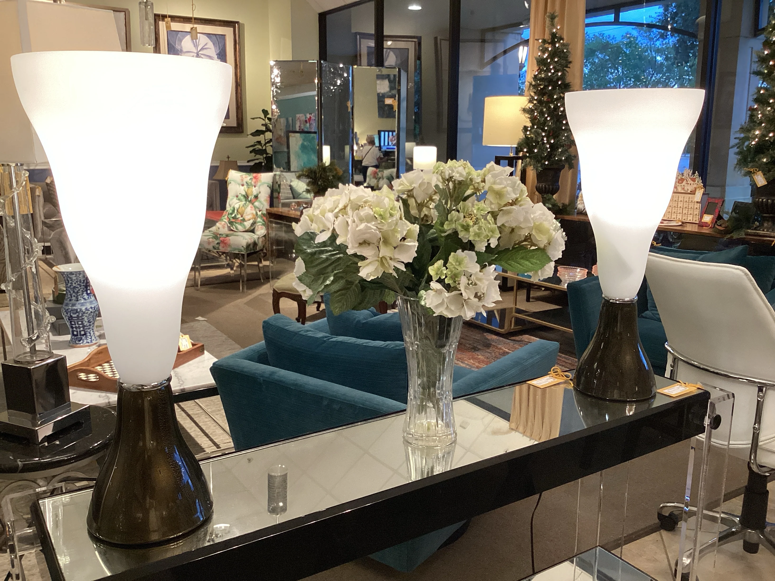 Leucos Vivia Collection Comtemporay Table Lamp