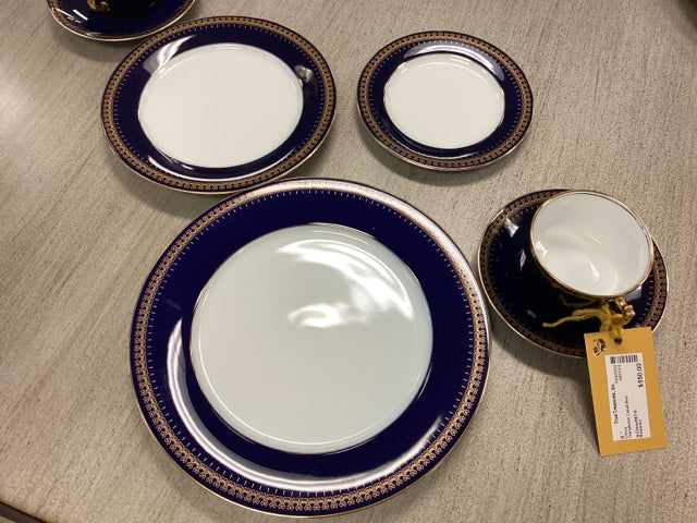 Romanov Cobalt Blue China Service For Six - Image 2