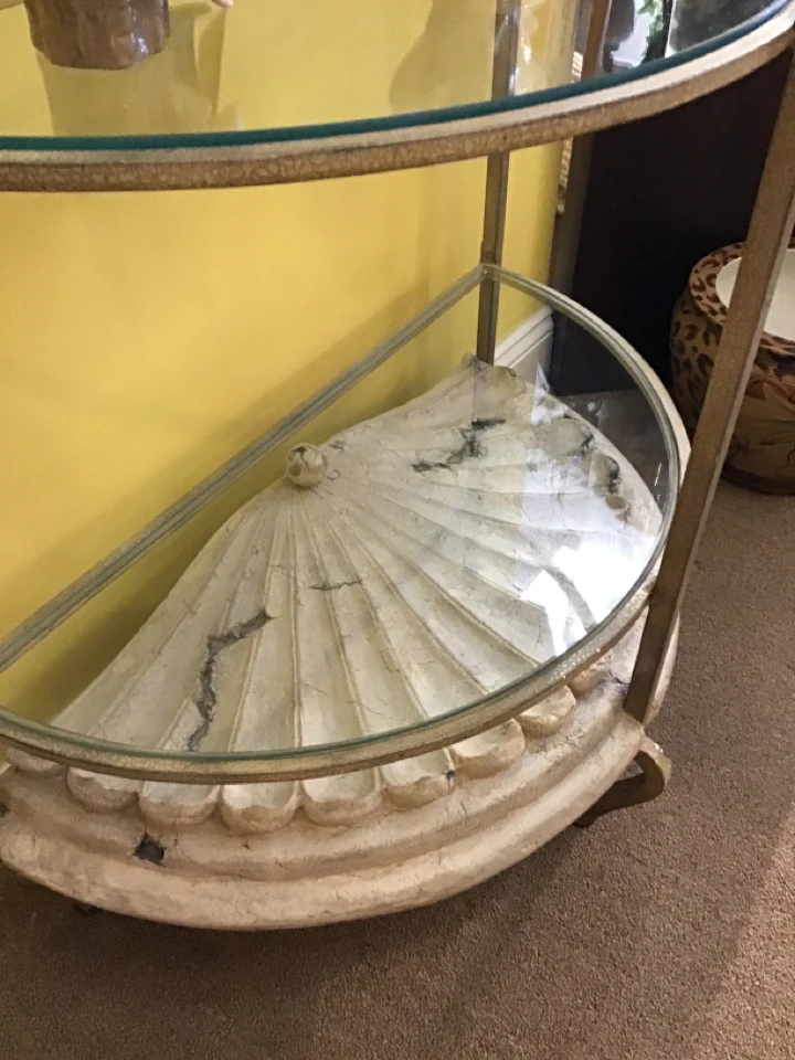 Traditional Baker's Rack With Four Shelves - Image 3